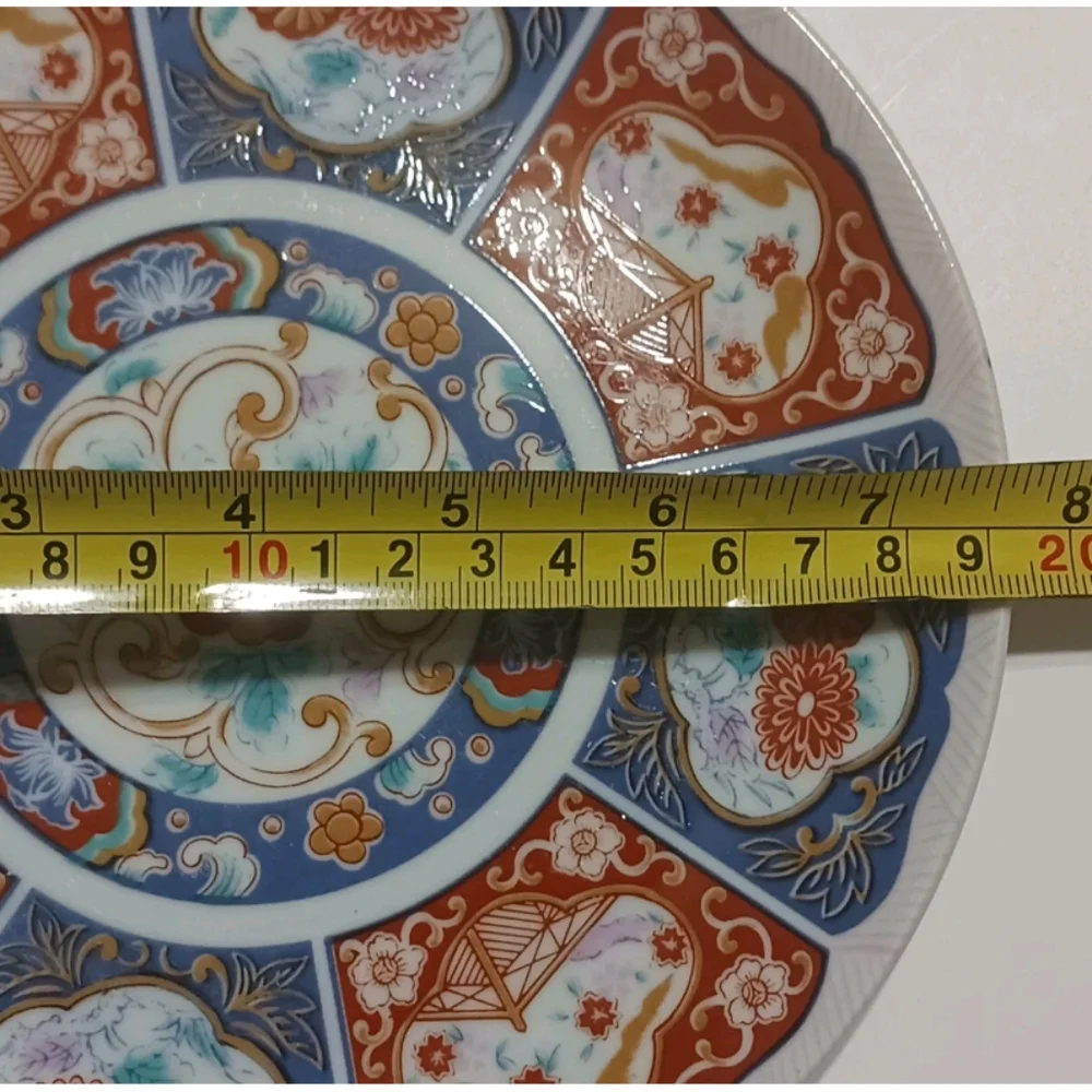 Two Showa Imari 7 3/4